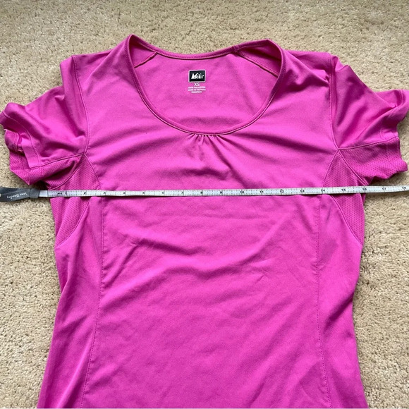 REI Co-op Women's Pink Activewear T Shirt - Size XS - EUC - 100% Polyester - Picture 7 of 7